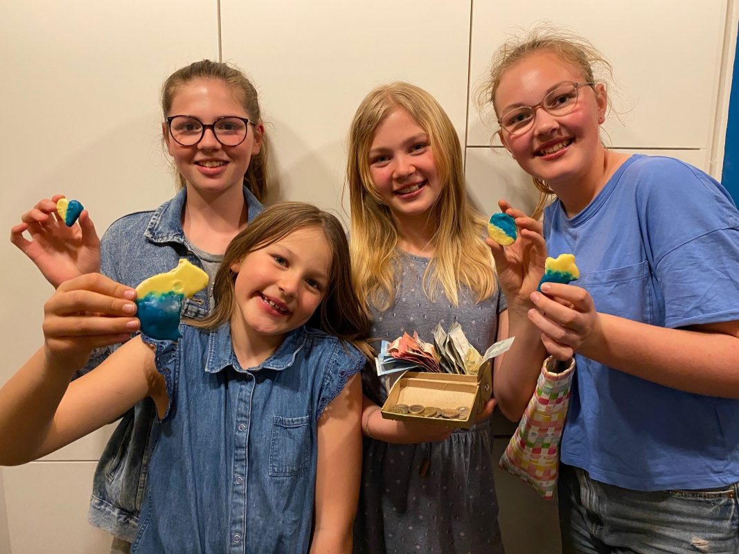 Keks-Aktion_Maedels_Mia Eisenhauer, Frida, Mia und Lotta Lunau